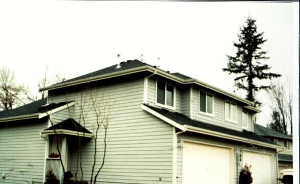 1510 228th St SW in Bothell, WA - Foto de edificio