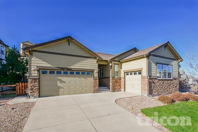 property at 2465 McCracken Ln