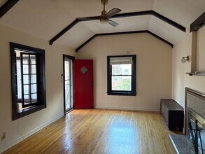 1070 N Warren St, Unit North in Gary, IN - Building Photo - Building Photo