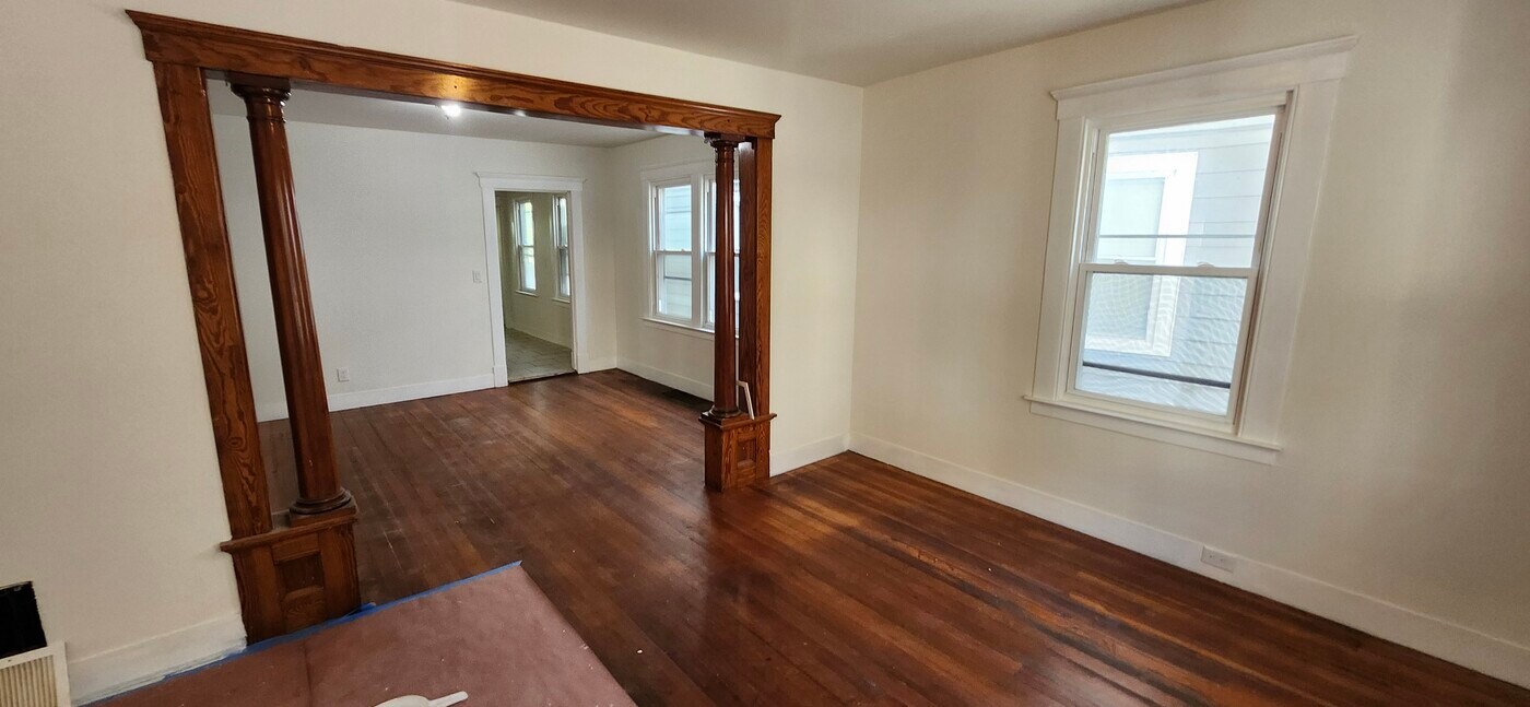 1655 State St, Unit 1F in Hamden, CT - Building Photo