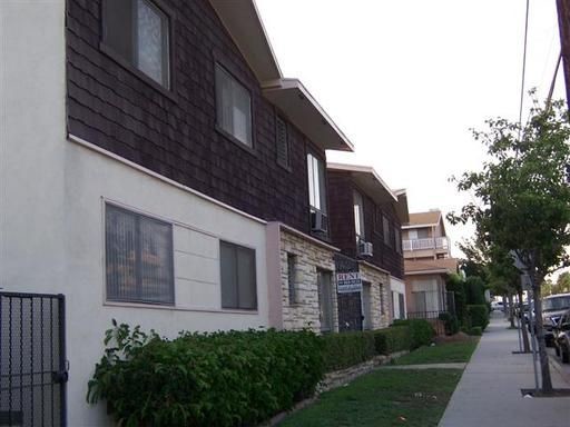 1727 Obispo Ave-Unit -08 in Long Beach, CA - Building Photo