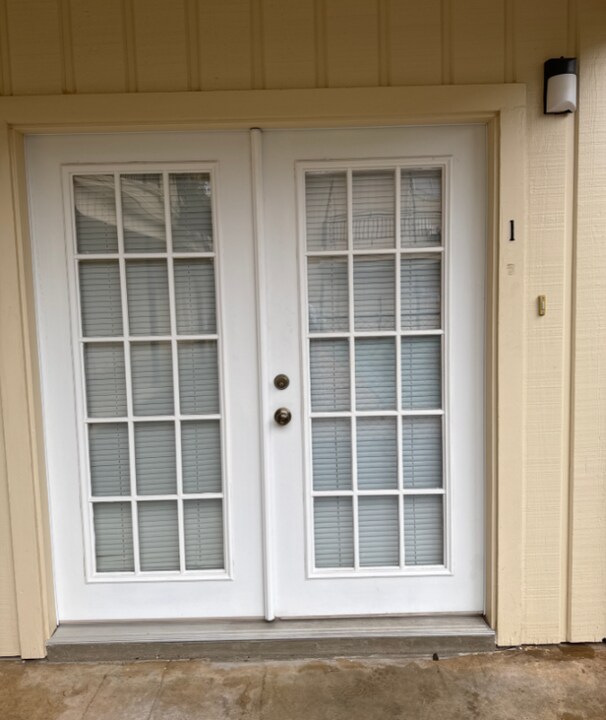 901 Raguet St in Nacogdoches, TX - Foto de edificio