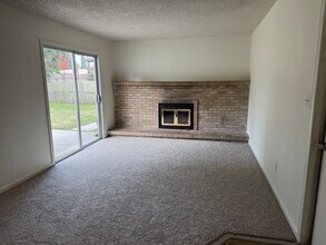 1661 Juneau Ct in Merced, CA - Building Photo - Building Photo