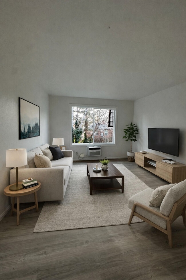 La Parisienne Apartments