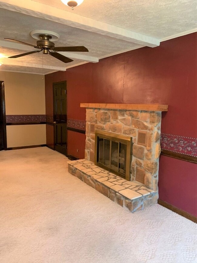 1215 E Jackson Blvd in Jonesborough, TN - Building Photo - Building Photo