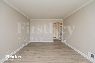 8912 S Sacramento Ave in Evergreen Park, IL - Foto de edificio - Building Photo