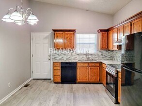 4108 Luxembourg Cir E in Indianapolis, IN - Building Photo - Building Photo