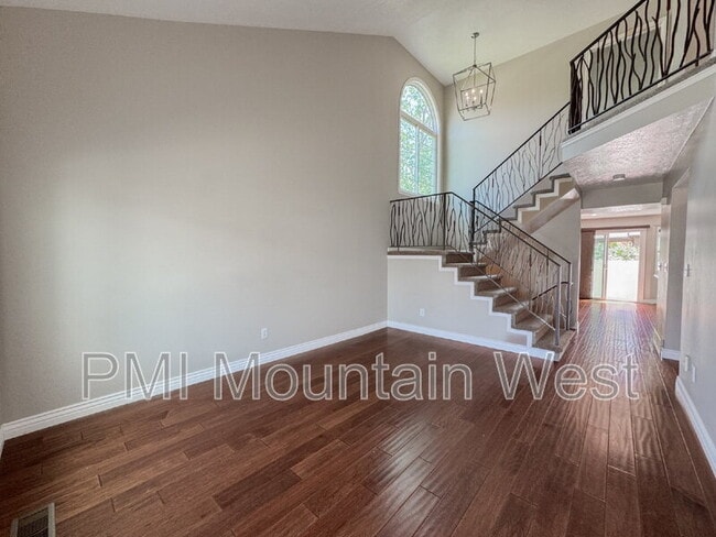 property at 499 N 200 W