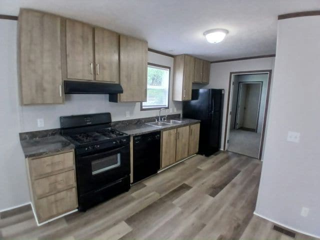 property at 47 Fairlane Ct