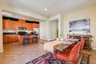 6541 Bantry Bay St, Unit Bantry in Dublin, CA - Building Photo - Building Photo