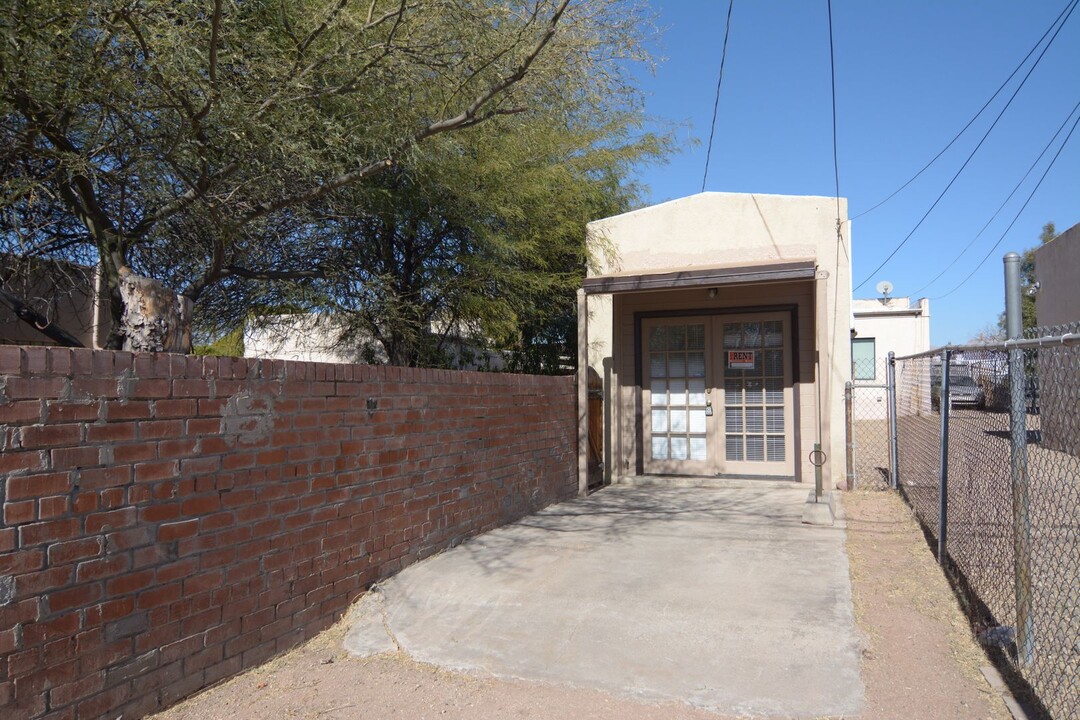 134 N Martin Ave in Tucson, AZ - Foto de edificio