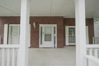 4085 Pineset Dr in Alpharetta, GA - Building Photo - Building Photo