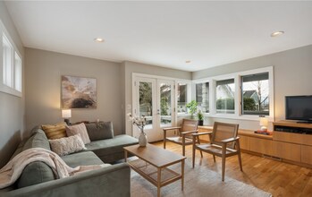 3828 Corliss Ave N in Seattle, WA - Building Photo - Building Photo