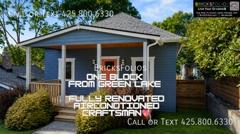 2118 N 63rd St in Seattle, WA - Building Photo