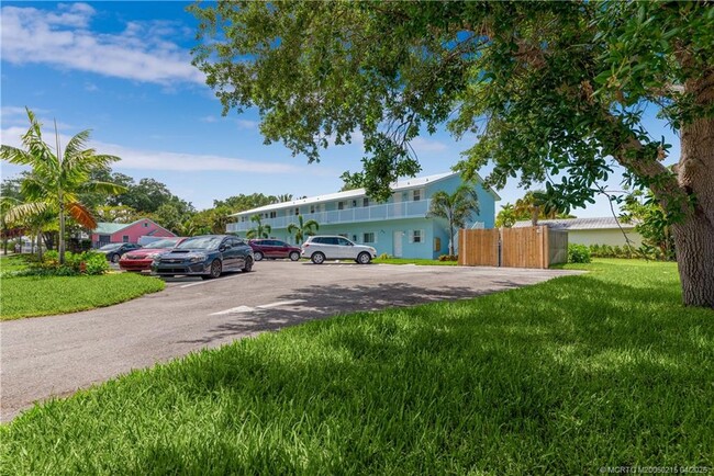 property at 644 SW Cleveland Ave