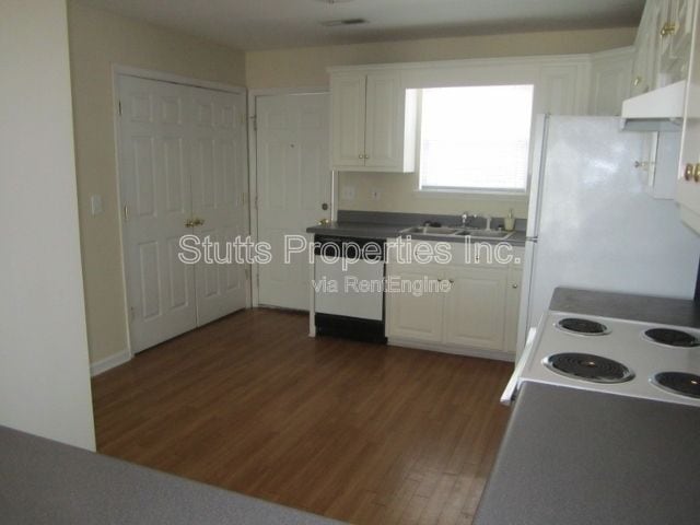 100 Riverview Way in Killen, AL - Building Photo - Building Photo