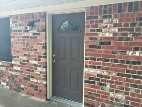 213 Southside Dr in Sanger, TX - Building Photo - Building Photo