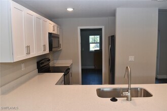 5572 Carso Terrace in North Port, FL - Building Photo - Building Photo