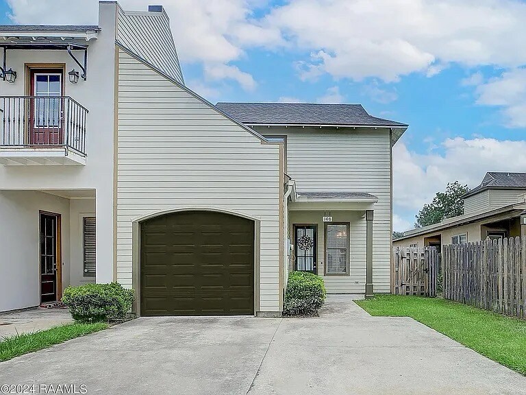108 Bandera Dr in Lafayette, LA - Building Photo