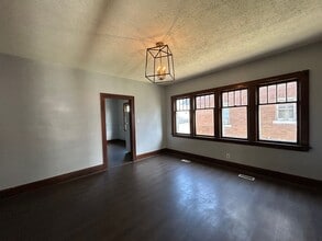 2509 W Monroe St in South Bend, IN - Building Photo - Building Photo