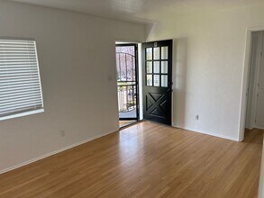 4208 Fanuel St in San Diego, CA - Building Photo - Building Photo