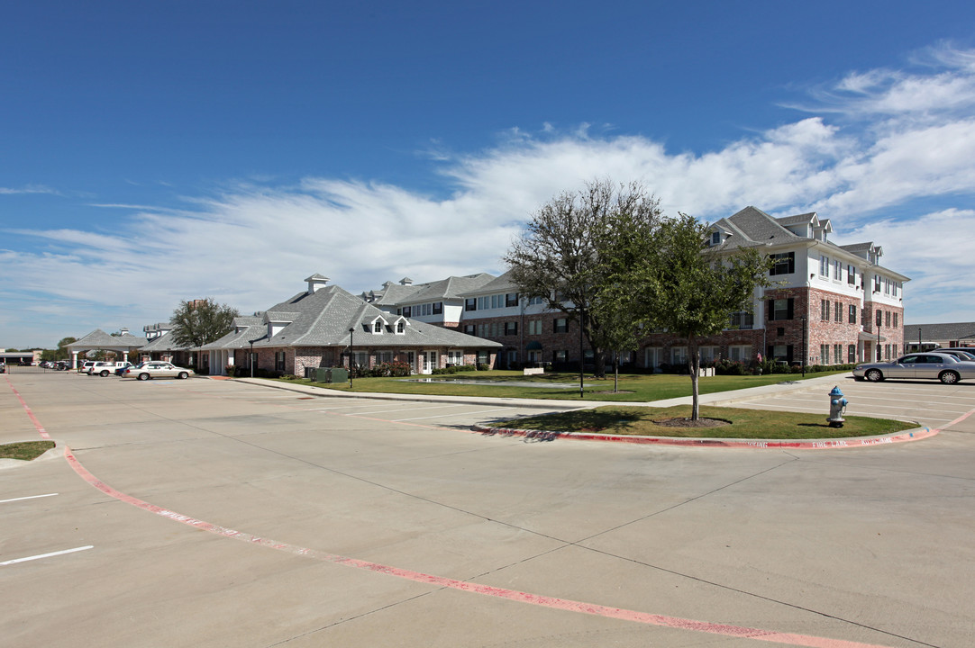 Twin Rivers Senior Living in Richardson, TX - Building Photo