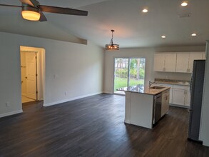 5900 Cazler Ave in North Port, FL - Foto de edificio - Building Photo