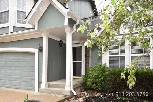 15246 S Acuff Ln in Olathe, KS - Building Photo - Building Photo