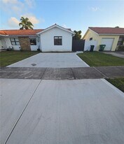 11250 SW 138th St in Miami, FL - Building Photo