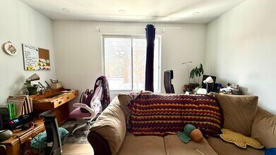 3795 Saint-Kévin Av in Montréal, QC - Building Photo - Building Photo