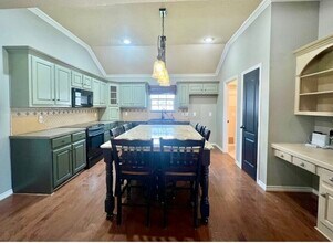 6805 36th St in Lubbock, TX - Foto de edificio - Building Photo