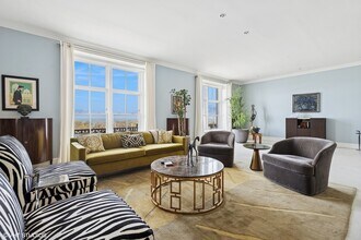 3400 N Lake Shore Dr in Chicago, IL - Building Photo - Building Photo