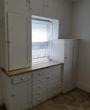 808 W Seerley Blvd in Cedar Falls, IA - Building Photo - Building Photo