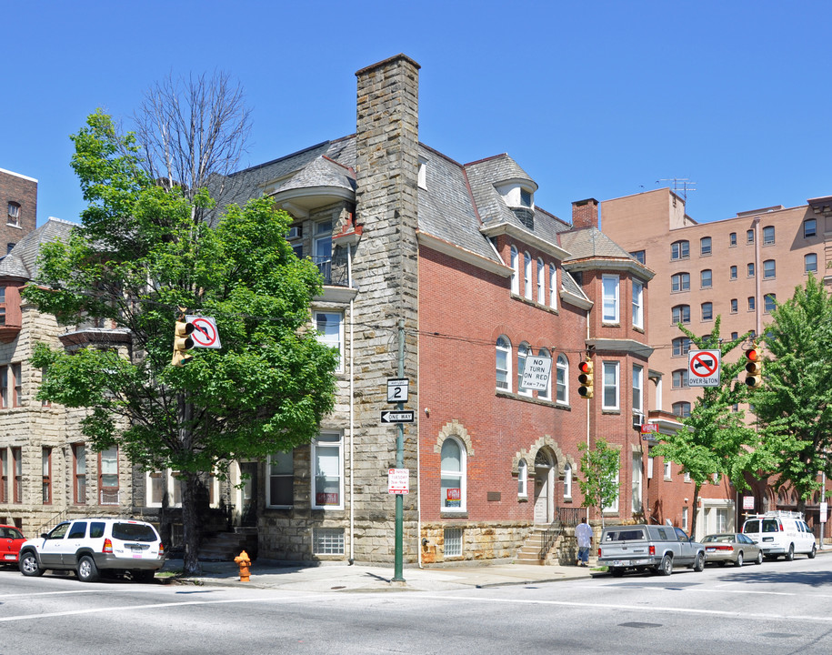 1300 N Calvert St in Baltimore, MD - Building Photo