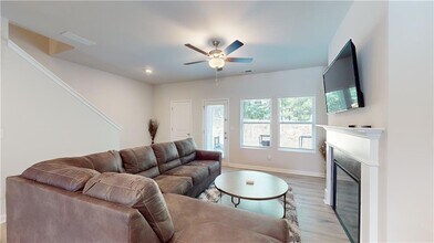 6117 Mallory Ridge in Union City, GA - Building Photo - Building Photo