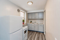 HILLSIDE MEADOWS APARTMENTS - SPRING SPECIALS photo'