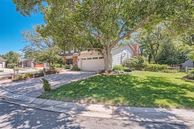 10158 E Fair Cir in Englewood, CO - Building Photo - Building Photo