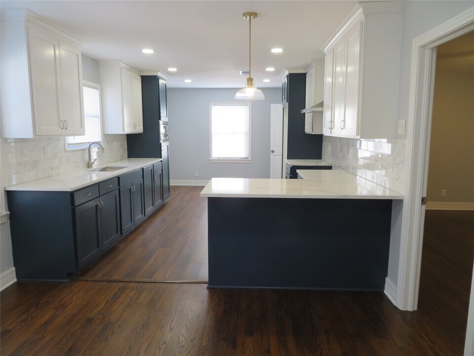 1103 Jocelyn St in Houston, TX - Building Photo