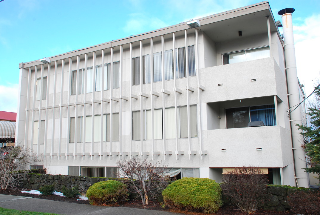 Sunset House Apartments in Spokane, WA - Building Photo