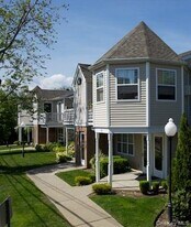 55 5th Ave in Bay Shore, NY - Building Photo