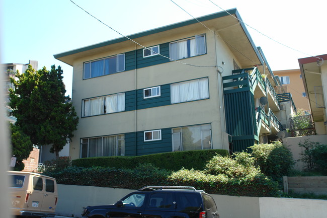 216 Orange St in Oakland, CA - Foto de edificio - Building Photo