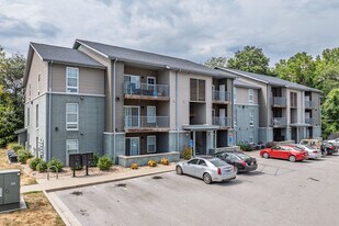 Markland/Wiles Apartments in Springfield, MO - Building Photo