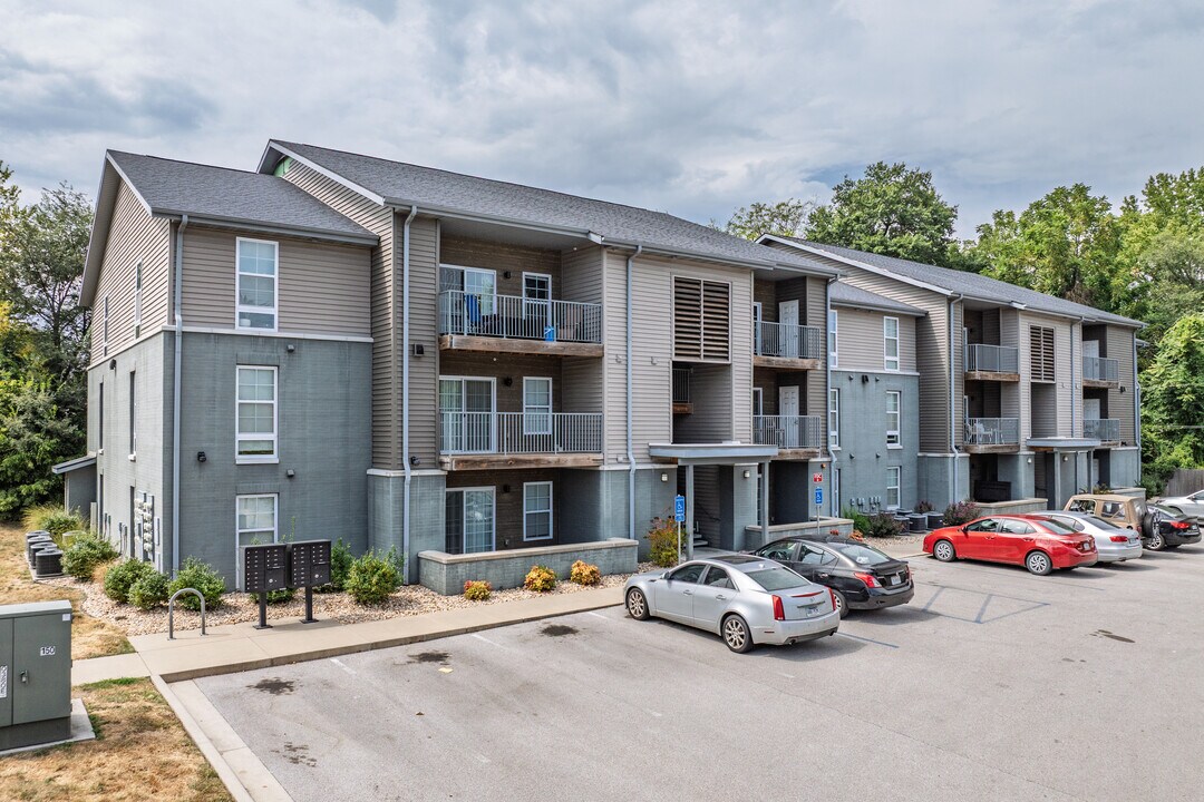Markland/Wiles Apartments in Springfield, MO - Building Photo