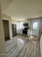 275 Railroad Ave in Scranton, PA - Building Photo - Building Photo