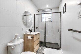 2080 Av. Lincoln in Montréal, QC - Building Photo - Building Photo