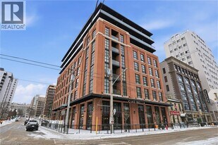 24 Augusta St in Hamilton, ON - Building Photo