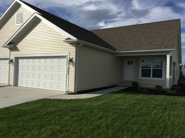 2409 Wittenberg Ave SE in Massillon, OH - Building Photo - Building Photo