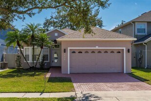 4932 Olde Kerry Dr in Orlando, FL - Building Photo
