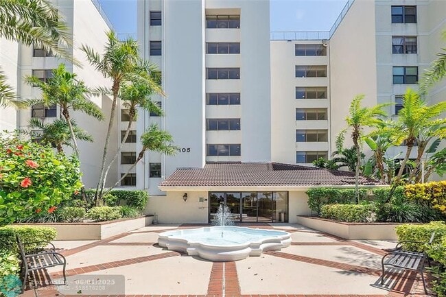 property at 105 Lake Emerald Dr