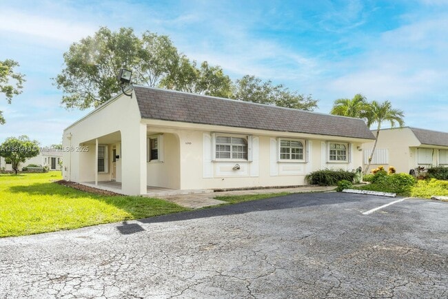 property at 16985 SW 113th Ct